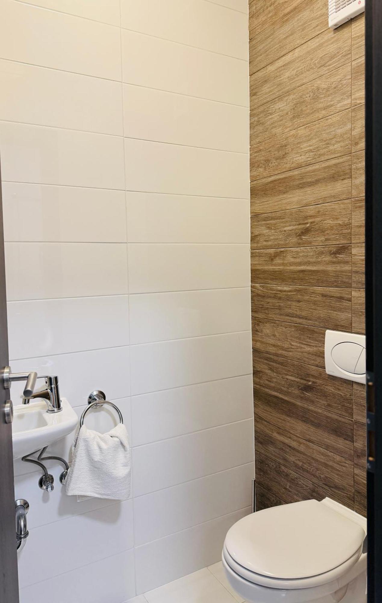 Leda Apartman III Siofok Aranypart المظهر الخارجي الصورة